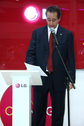 Opening of the largest LG brand shop